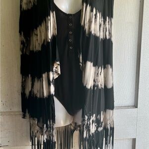 T-party Black and White Tie-Dye fringe Cardigan